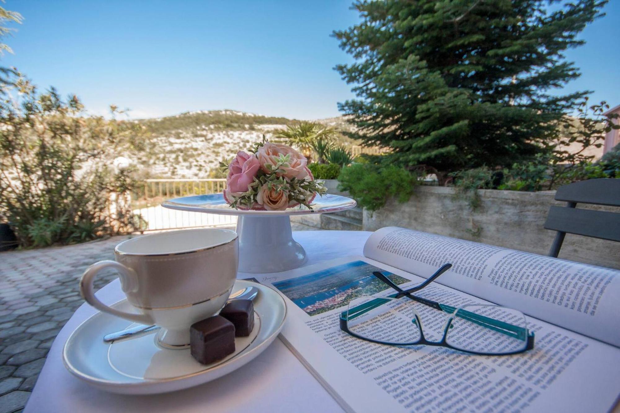 Family Apartments & Rooms Mikelin Primošten Εξωτερικό φωτογραφία